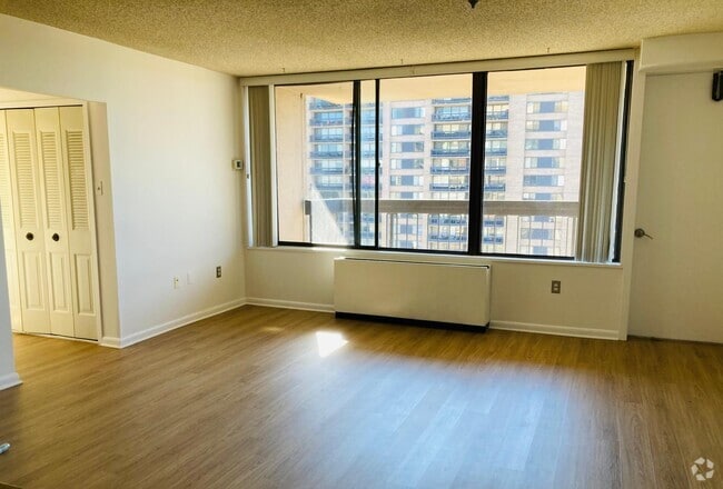Building Photo - 3701 S George Mason Dr Unit 2101 North Rental