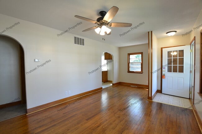 Photo - 617 E Baltimore St