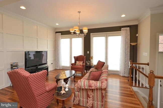 Building Photo - 43291 Mitcham Square