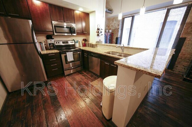 Building Photo - 101 S 15th St Unit 308