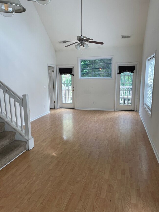 Photo - Spacious 4BR Town House in Goose Creek