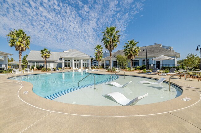 Longshore Commons
