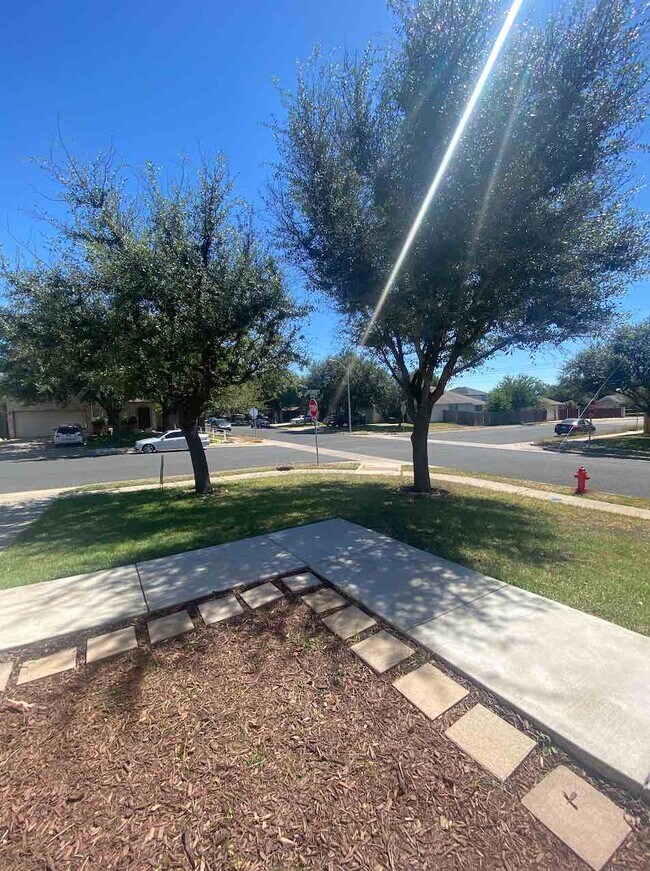 Photo - 1214 Champion Dr