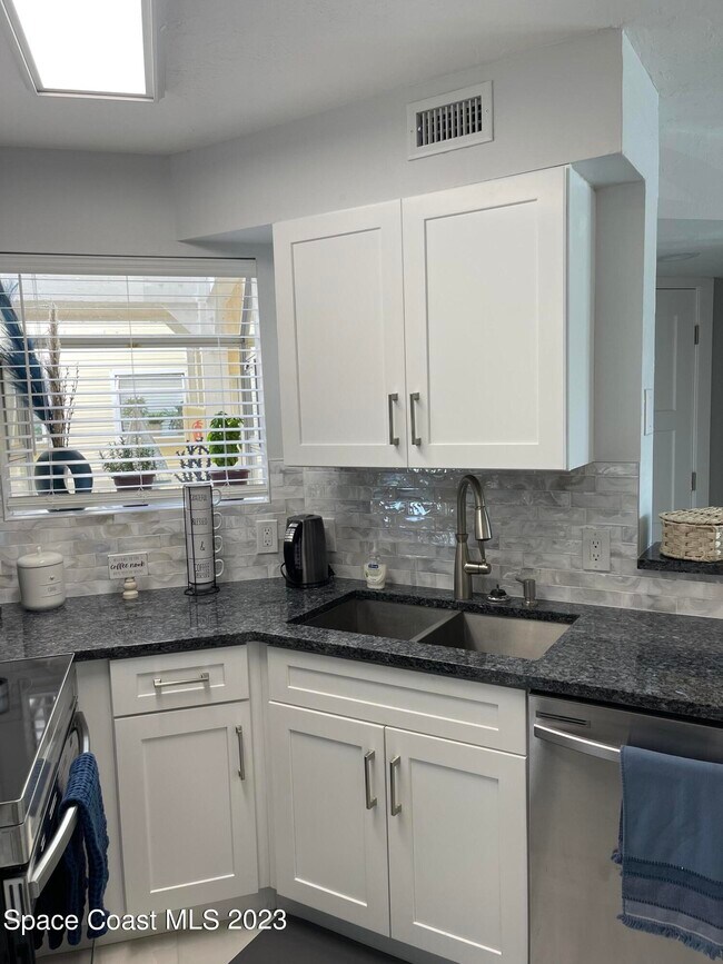 Photo - 650 Island Club Dr Unit 153