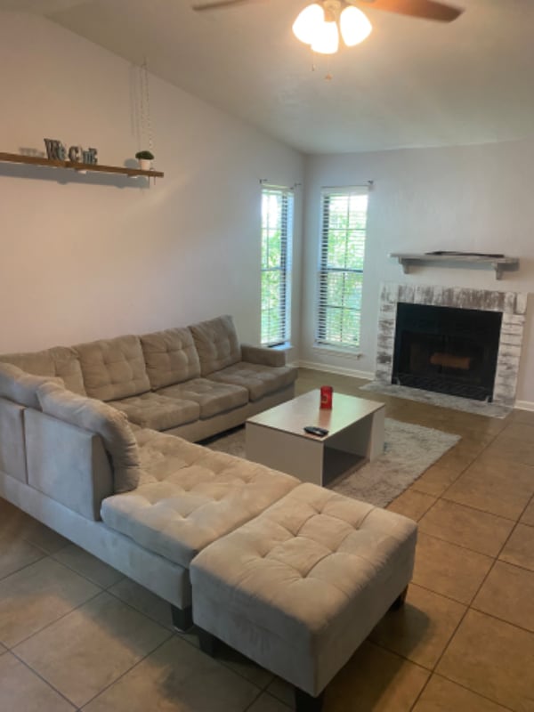 Photo - 2031Hanover Court