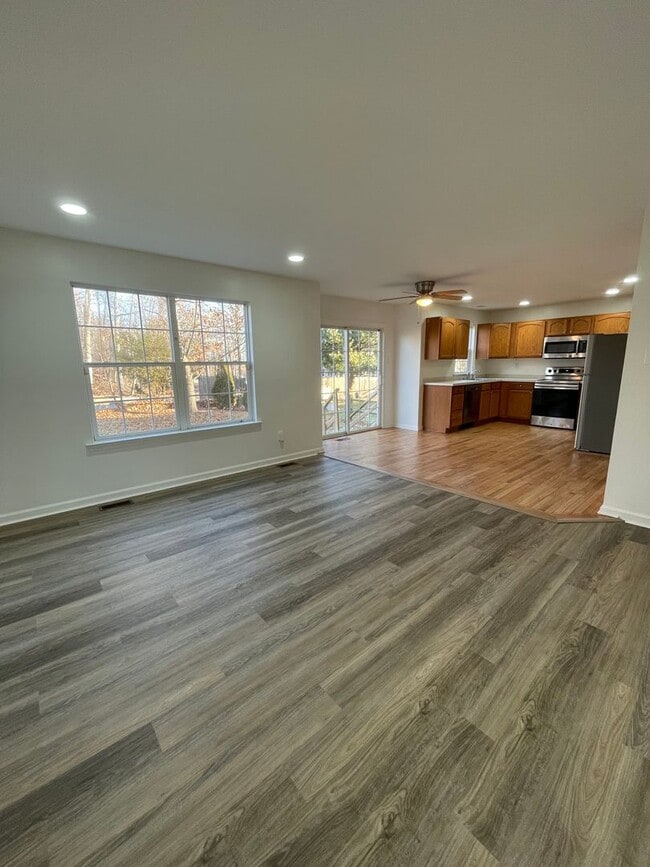 Photo - 106 Country Run Dr