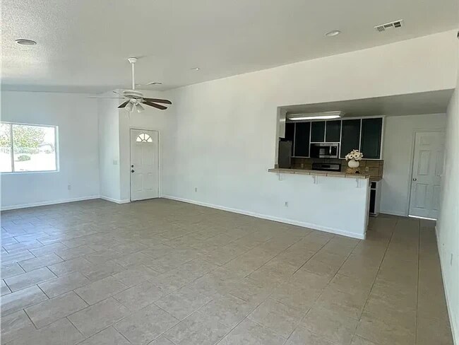 5932 La Buena Tierra Ave