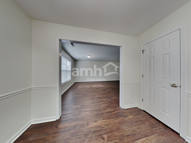 1856 Planters Walk Dr
