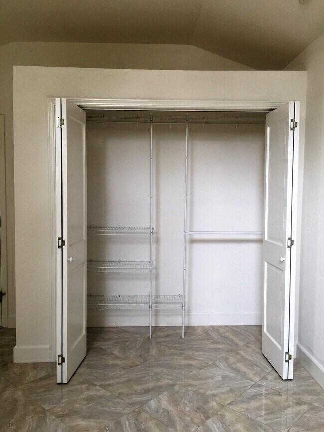 Photo - 928 Los Robles Ave
