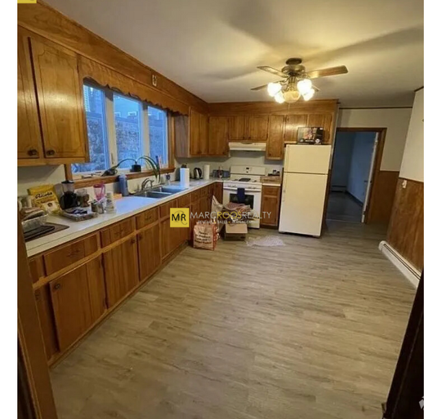Building Photo - 161 Otis St Unit 2 Rental