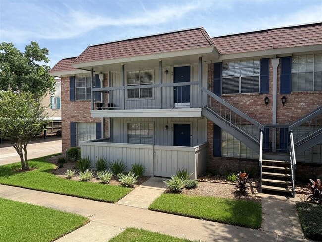 Building Photo - 2250 Bering Dr Unit 64 Rental