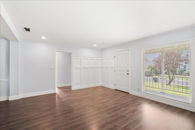 Photo - 2804 Avalon Dr