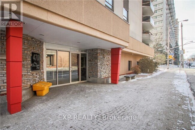 Photo - 470 Laurier Ave W Unit 403