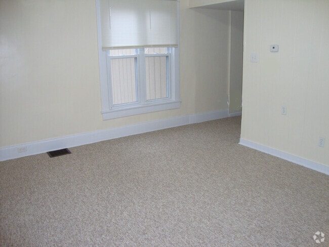 Building Photo - 522 E Market St Unit 522 Rental