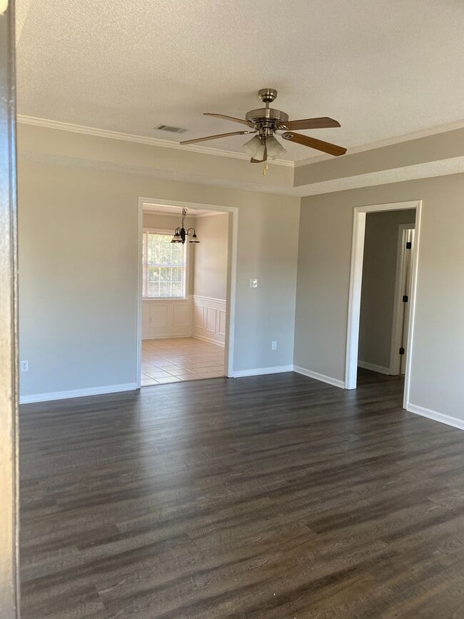 Photo - Spacious 3BR/2BA Home with Open Floor Plan, Granite Countertops & Fenced Backyard