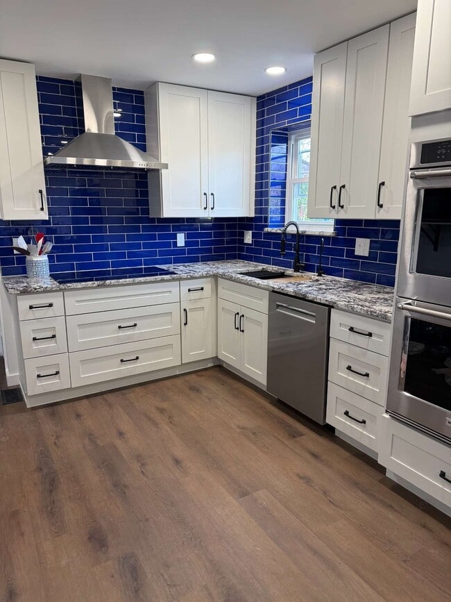 Photo - 8557 Coran Dr