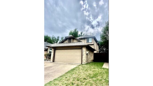 Photo - 4813 Tree Top Ln