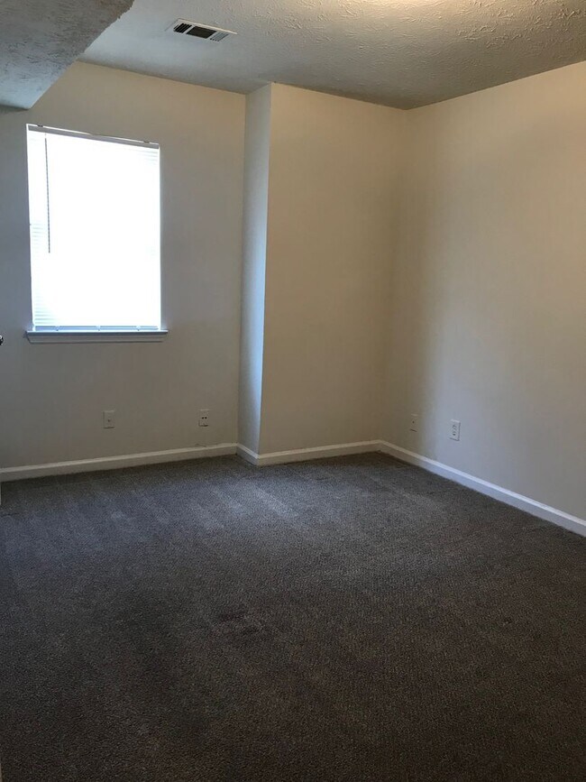 Photo - 8843 W Hills Ct Unit 8843