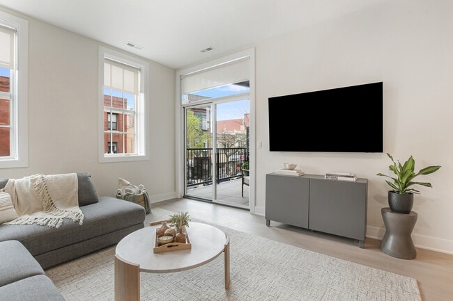 Photo - 3924 N Lincoln Ave