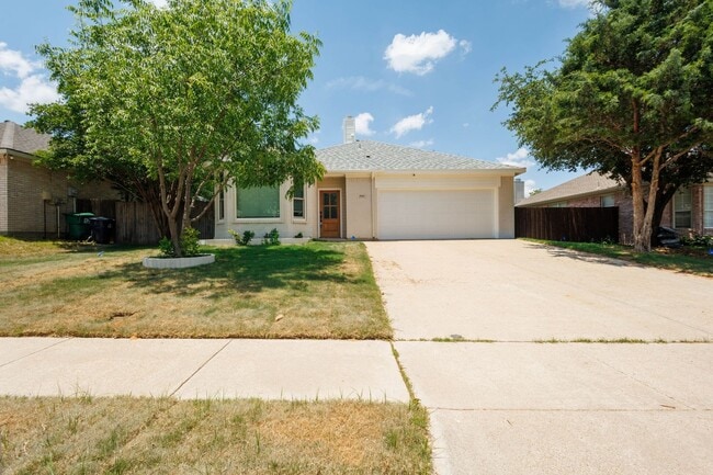 Building Photo - 3948 Overlake Dr
