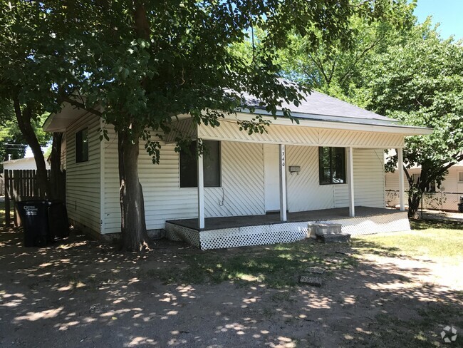 Building Photo - 1340 E Whittaker St Rental