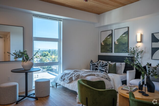Studio, 1BA, - 352SF - Dining Room