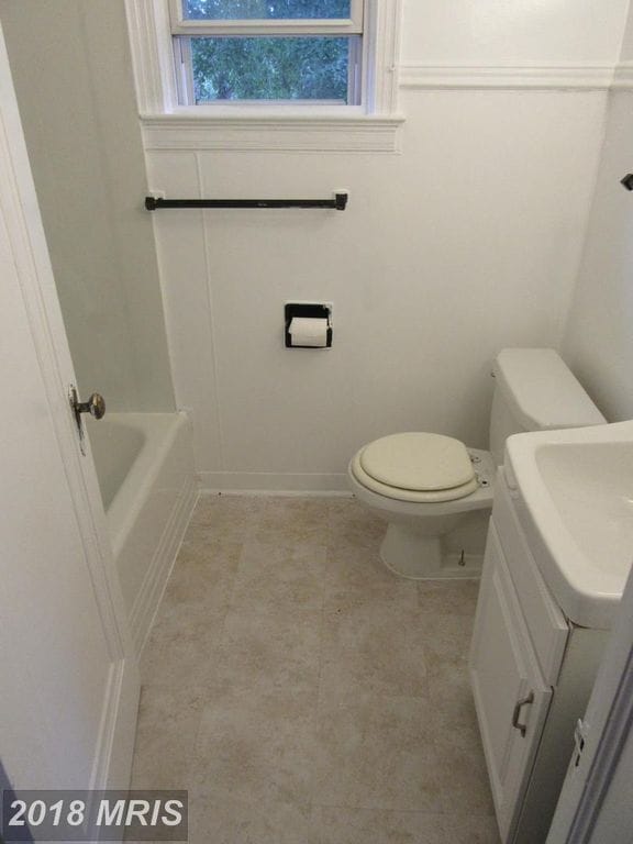 Bathroom - 8513 Flower Ave Unit 3