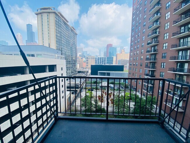 Photo - 40 E 9th St Unit 1010