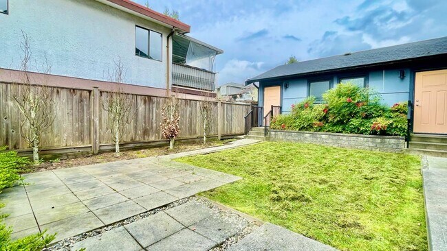 Photo - 5837 Quebec St