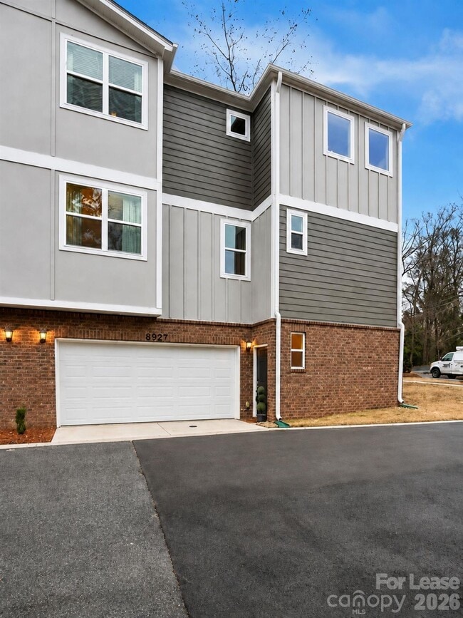 Photo - 8927 Sharonbrook Dr