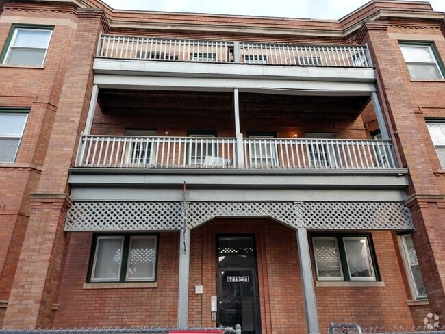 Building Photo - 6219 S Rhodes Ave Rental