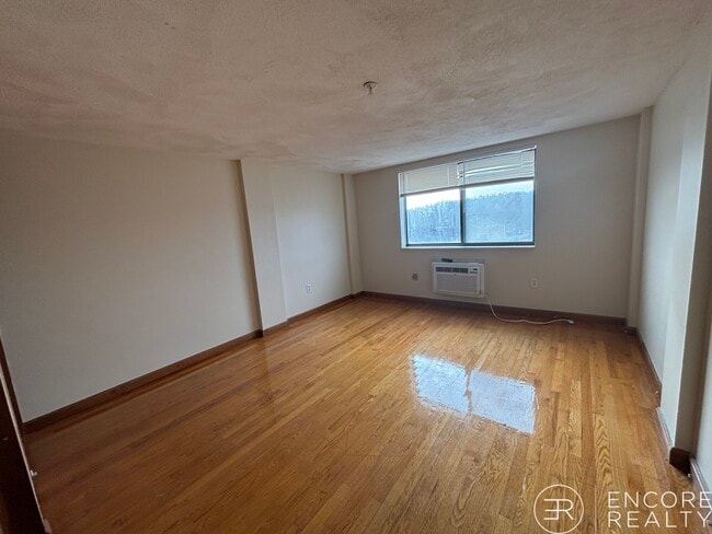 Photo - 1110 Commonwealth Ave Unidad 603