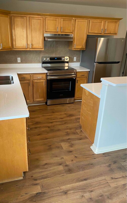 Photo - 918 Oakwood Ln