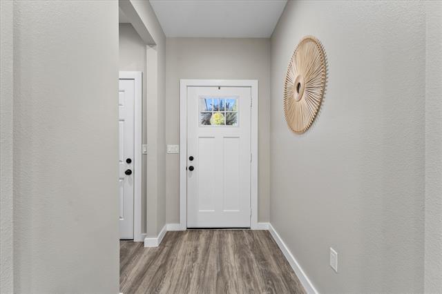 Photo - 3907 Simonds St