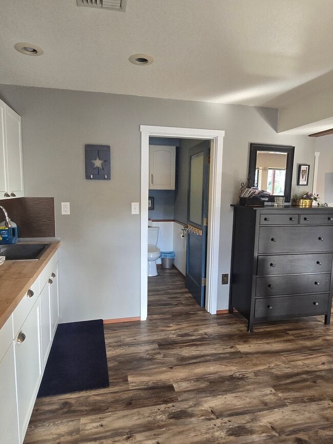 5307 Rehklau Rd SE