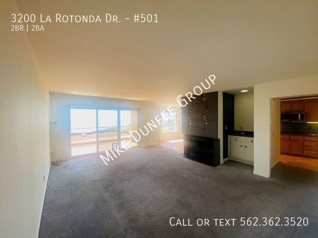 Photo - 3200 La Rotonda Dr Unidad #501
