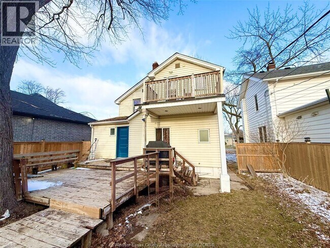 Photo - 427 Cameron Ave