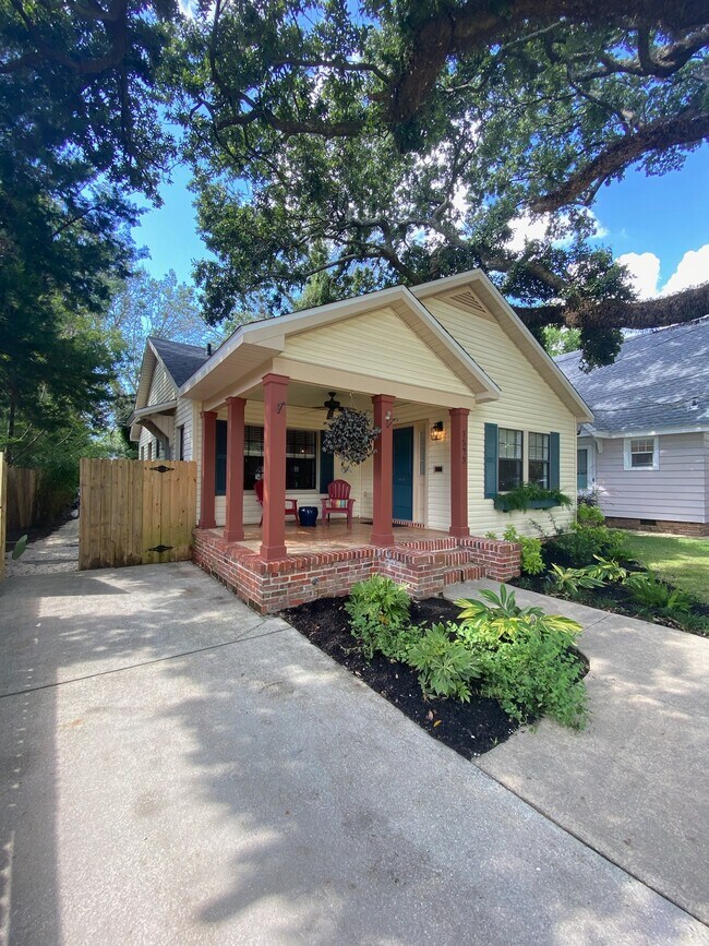 Photo - 1523 E Avery St