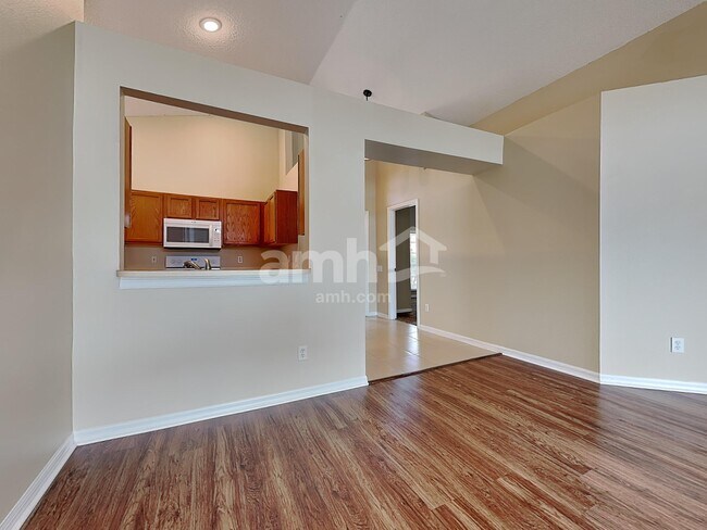 Photo - 10625 Cami Ct