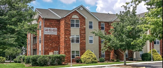 Building Photo - Chase Apartments