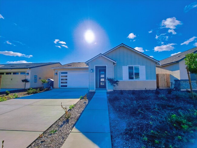 Photo - New Fresno Home with Bonus Room & Solar!