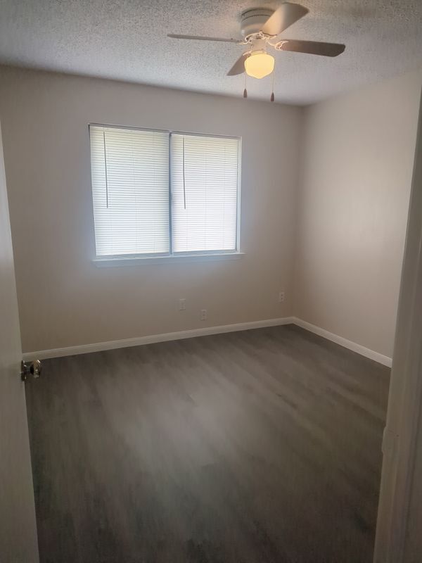Photo - 701 Brazos Dr