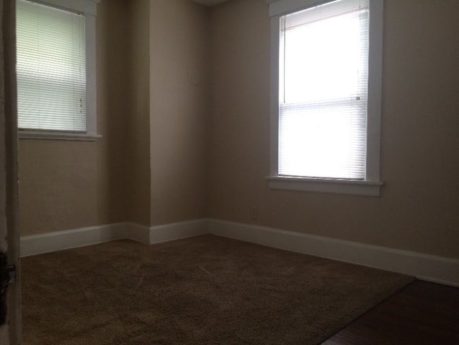 Photo - 123 Parker St
