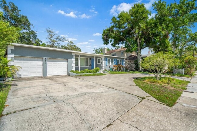 Building Photo - 404 S West Shore Blvd Rental