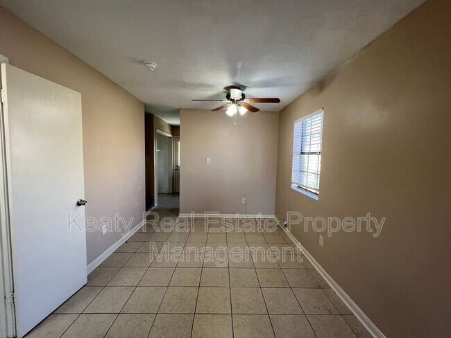 Photo - 418 Failla Rd