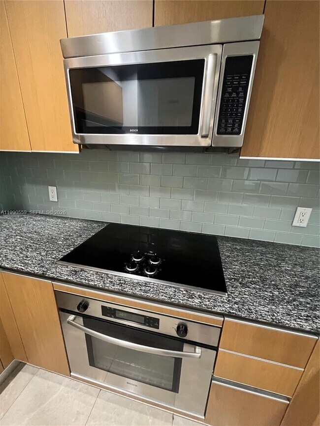 Photo - 1050 Brickell Ave Unidad 1406