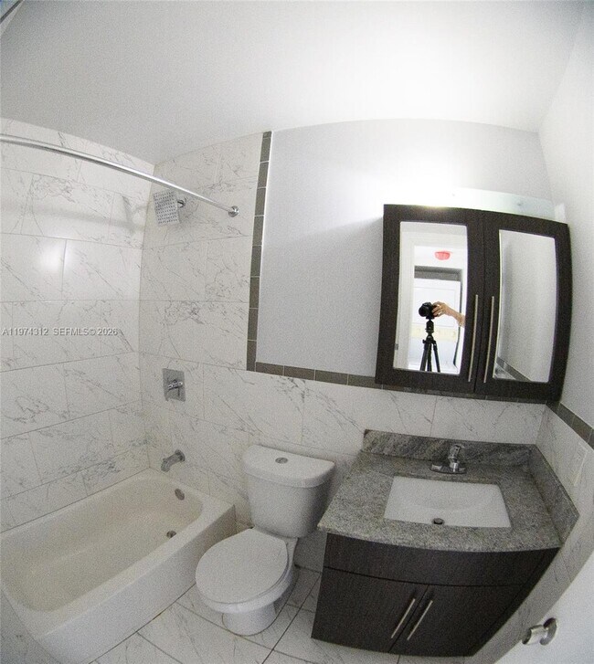 Photo - 20825 NE 8th Ct Unit 203-19