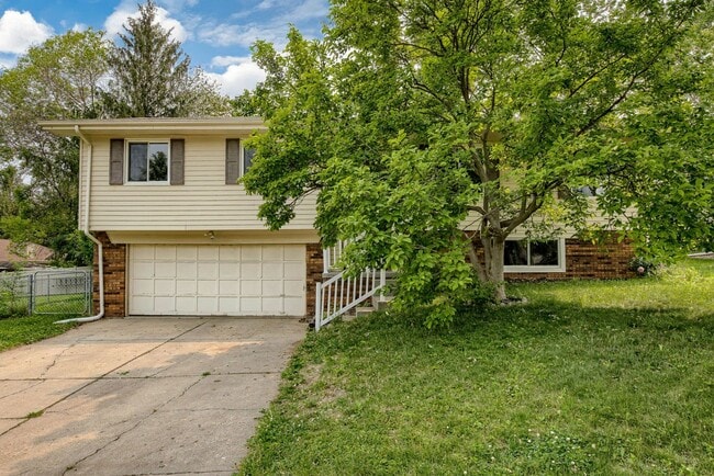 Adorable home in Heart of Papillion - Adorable home in Heart of Papillion