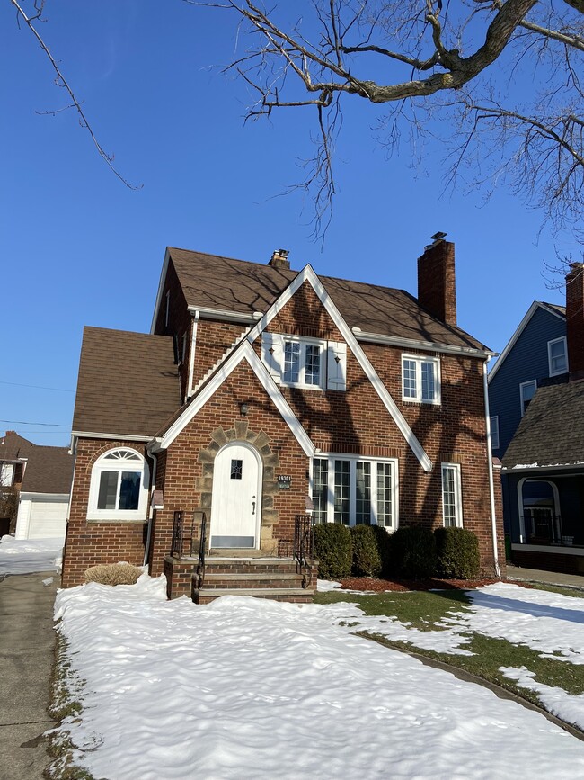 Photo - 19301 S Lake Shore House