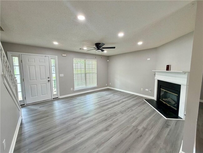 Photo - 3354 Waggoner Ln